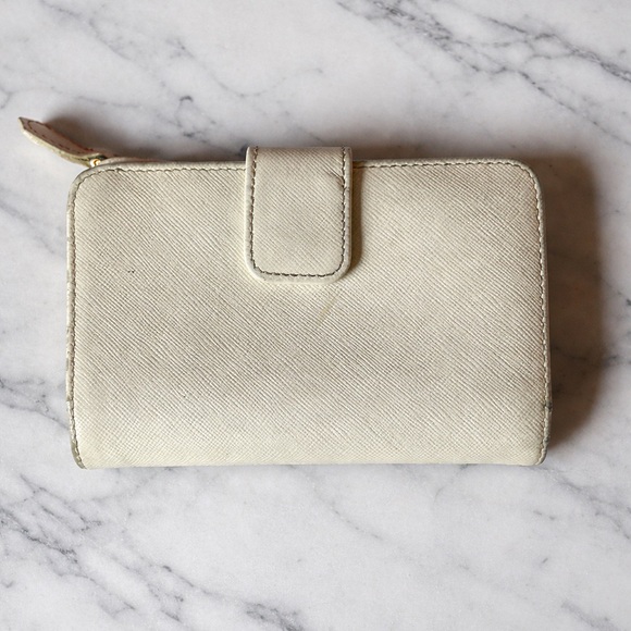 PRADA Cream Wallet Project - Picture 2 of 11